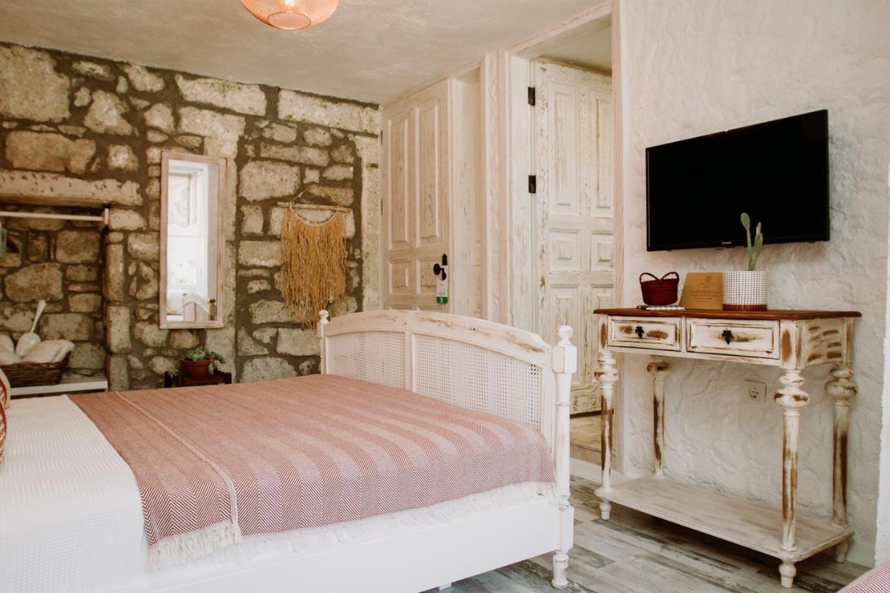 Hotel Morisi Avlu à Alaçatı Extérieur photo